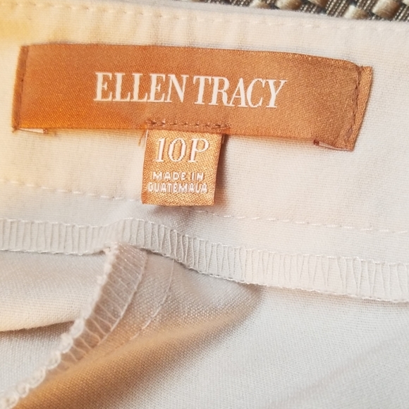 Ellen Tracy cream dress pants excellent condition - Picture 2 of 2